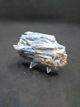 Load image into Gallery viewer, Raw Kyanite Pieces
