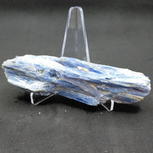 Load image into Gallery viewer, Raw Kyanite Pieces
